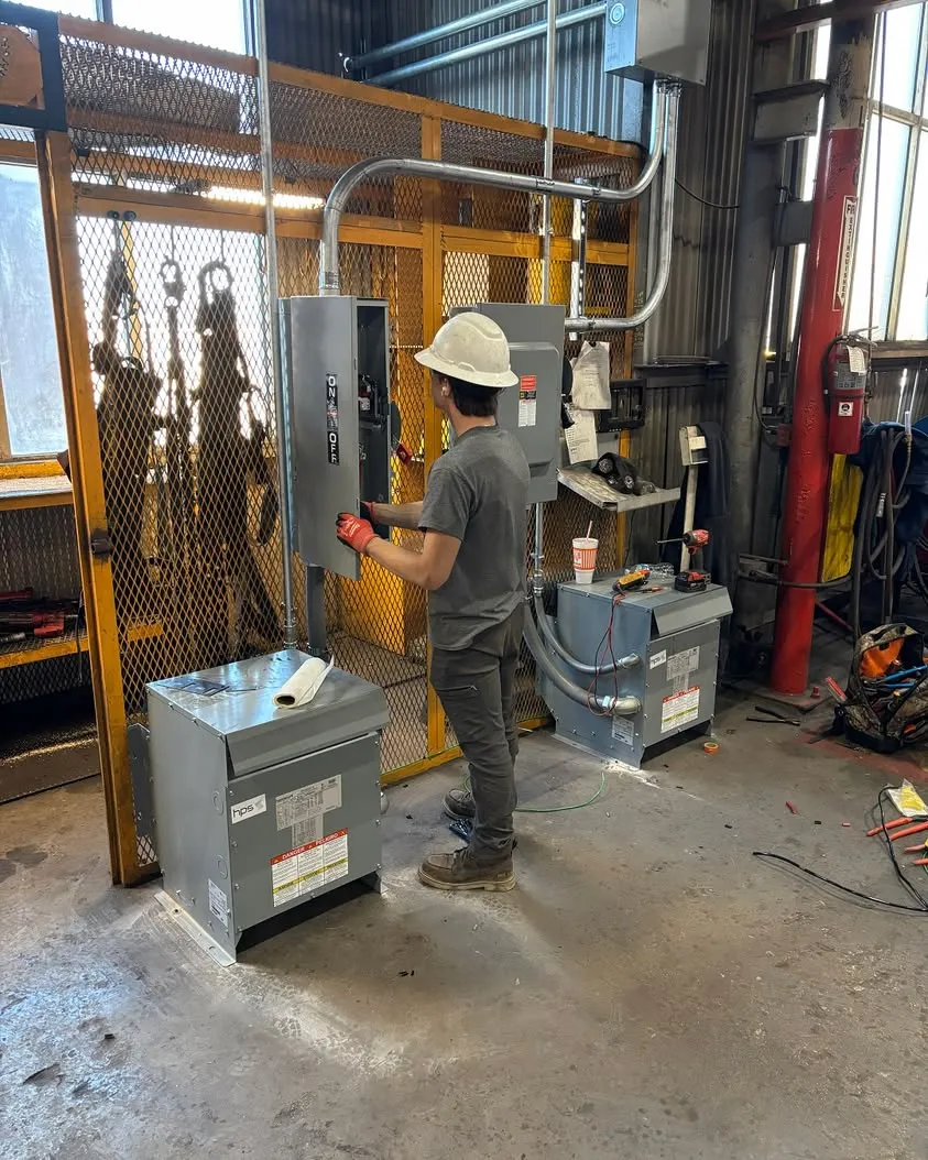 Setting up temporary power at a steel plant in Fort Worth